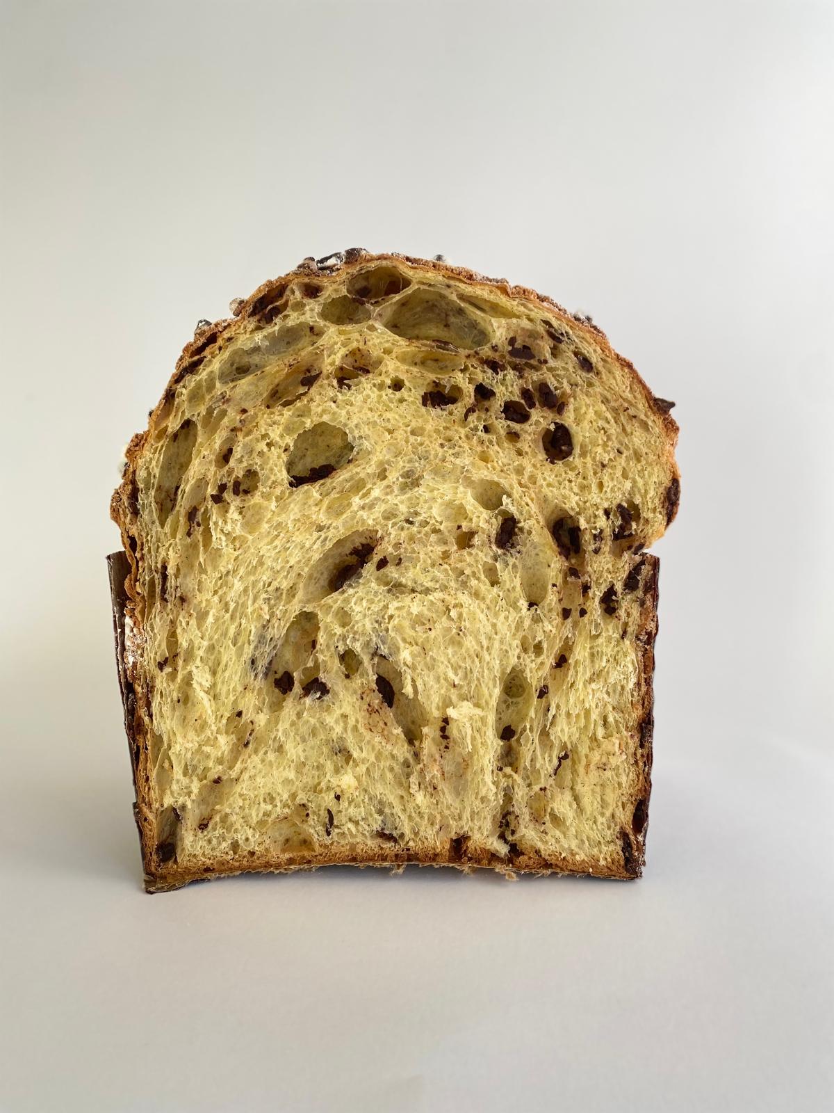 Panettone Cioccolato Fondente Artigianale con Glassa di Mandorle, nocciole e cacao 1 kg